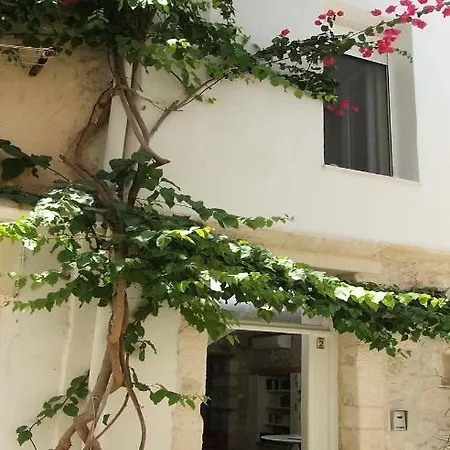 דירה The Grotta's House