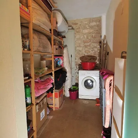 The Grotta's House העיירה רתימנו